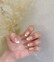 Hand10本シンプルフレンチネイル ¥5,500- (他店オフ込み)