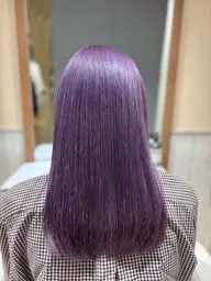 ブリーチ(リタッチ)+オンカラー(ケアカラー)+トリートメント🩷✨＊予約リクエストからご希望の時間帯をお知らせ下さい＊