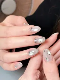 自爪持ち込みシンプルデザイン🥳