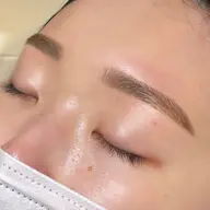 美眉ワックス脱毛・アイブロウスタイリング(仕上げメイク込み)🩵