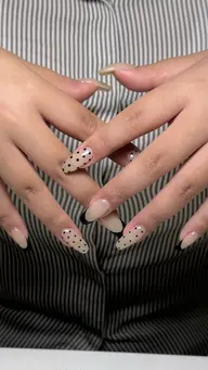 フレンチ ネイル
