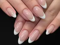 オフ＋フィルイン＋フレンチネイル