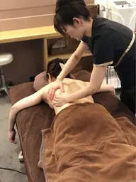 【初回限定大人気!スゴ🉐痩身🔥全身まるごとサイズダウン✨3種スリムマシンとリンパ70分コース✖️3回券