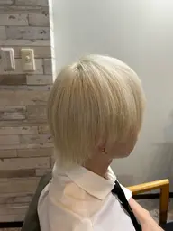 カット✂️+ブリーチ2回🙆‍♀️トリプルカラー