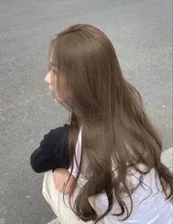 上品な透明感カラー♡流行りのレイヤーカット