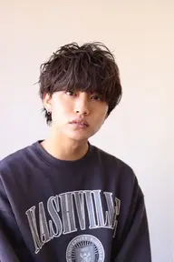 似合わせカット+ヘッドスパor眉カット。骨格や顔の形、髪質やお悩みに合わせた似合わせカット
