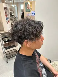 骨格補正カット+特殊パーマ
