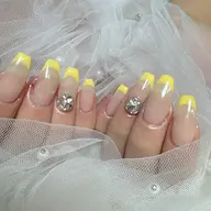 フレンチネイル（練習台）白か黒のみ他店オフ込み