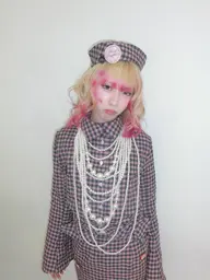 🐣ブリーチ＋高彩度カラー＋髪質改善トリートメント(MYFORCE)