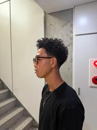 圧倒的存在感🔥仏陀パーマ🌀強めカールで男らしさMAX🔥