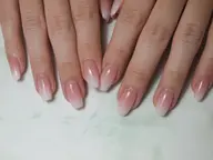 【ハンド】エアブラシを使った白グラデ🌷ベイビーブーマー!フィルインオフ込み※口コミ投稿お願いします