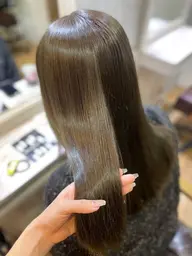 🎀5.6月限定🎀髪質改善ULTOWAトリートメント➕低ダメージカラー➕メンテナンスカット(2cm以内)