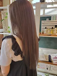 🍀季節に合わせた ヘアースタイルを楽しみましょう😊是非お任せください🎵