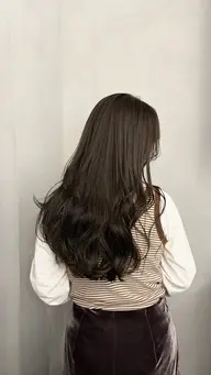 【赤みを抑えたオリーブカラー🫒🌿】