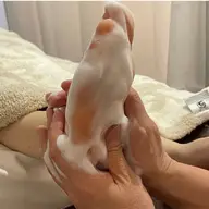 【足裏角質ケア】フットシャンプー&足裏リフレ保湿付き👣50分