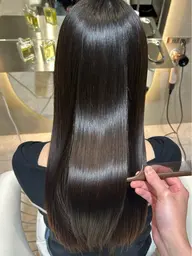 【✨髪質改善カラー✨】 トリートメントとカラーが同時に叶います😌