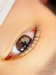 自然なカールで魅力倍増！eyeシャンプー＋ケラチントリートメント付き！まつげパーマ上下SETは別MENUをご選択下さい