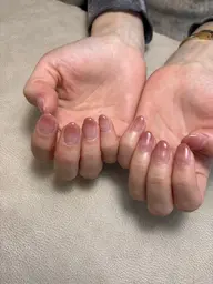 グラデーションネイルモデル🌷(オフあり)