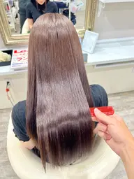 【脱・パサパサ、パヤパヤ、モワッと広がる髪からサラツヤ髪に】縮毛矯正+カット+髪質改善トリートメント