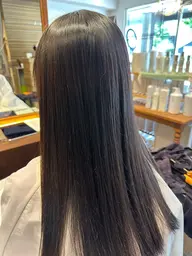 7/10(金) 16:00縮毛矯正の展示モデルです!リクエストからお願い致します🙇