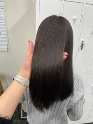 似合わせcut➕ノンダメージ縮毛矯正➕高保湿トリートメント✨