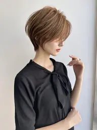 〚贅沢コース〛ショート限定✨️カット➕️カラー➕️トリートメント✨️