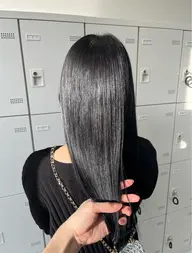 ♡業界大注目♡新世代髪質改善トリートメント➕ケアカラーでブリーチやパーマ縮毛矯正で傷んだ髪を復活させます!
