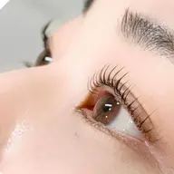 何度でもご利用🆗【下マツエク】30本〜60本🧡上まつ毛メニューとセット予約で500円Off‼️オフ別途+550円〜