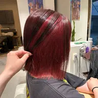 《結んでも巻いても可愛い👍》インナーカラー+カット+艶髪トリートメント
