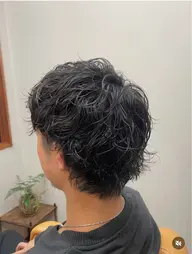 平日限定カット+パーマモデル¥3000