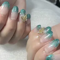 ラメグラデーション✨2本パーツ💅🏼
