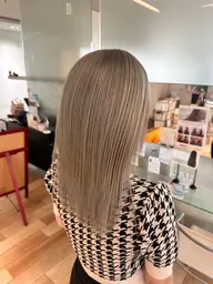 ブリーチ＋オンカラー＋3STEPトリートメント✨