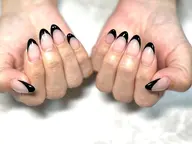 美フォルム仕上げ❗️人気フレンチネイル💅※バーチャルフレンチは+500円