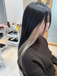 【インナーでおしゃれに🎵】カット➕インナーカラー➕ダメージ補修トリートメント