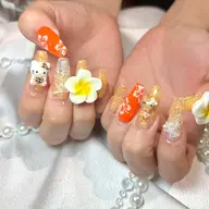 【チップ長さ出し付き】アート4-6本(パーツ2個付き)ストーン付き¥9500🉐🉐🉐
