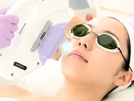 顔脱毛で化粧ノリが劇的に変わる！産毛をなくして透明感あふれる美肌へ