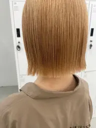 ブリーチリタッチ、オンカラー✨他のメニュー追加も可能です!ご連絡ください🙇♀️