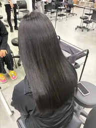 🤍𐙚縮毛矯正+カット✂️日月火限定メニュー