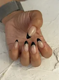 🩶ハンドフレンチネイル【オフ無✖︎】ベースカラー含む※お時間の目安は90〜120分です