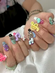8月限定🌟オフ⭕️スカルプパーツ付け放題💜(初回ジェルオフ無料)