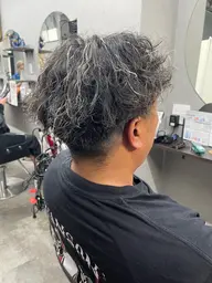 ギャング，ヤリラフィー，極道パーマどれか一つ👨‍🦱