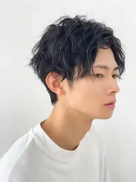【メンズ】彫刻カット+眉カット+頭皮クレンジング+ヘッドスパ(10分)¥9800