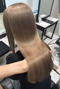 【11日限定クーポン⛰️⟡.*】カット➕ブリーチありWカラー🙆♀️➕髪質改善トリートメント🩵🫧 2名様限定⁉️