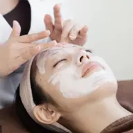 18歳〜29歳の方限定!【👩美顔人気No,1】✨大人気✨キュッと美顔フェイシャル《リンパ流し&超小顔》トリートメント♡