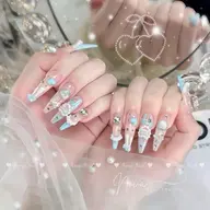 【人気No3】🈵10本長さだしアート、パーツたっぷり1000種無制限つけ放題🎀プレミアクーポン🩵🎶
