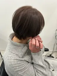 【白髪もオシャレに👠🤍】白髪ぼかしハイライト+simpleケアトリートメント🌿(ご新規様のみロング料金なし)