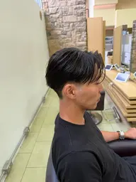 【限定価格‼️】メンズ限定‼️刈り上げセンターパート💇+極上ヘッドスパ(10分)💆+トリートメント⭐️