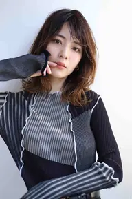【18:30〜19:30】大人気🌈ミディアムカット!結んでもおろしても◎なスタイルはこれ!¥6600→¥3300