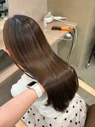 【乾かすだけでまとまる艶髪】カット＋髪質改善ストレート＋３STEP TR