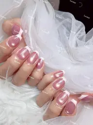 話題ネイル・海外大人気韓國ネイル->マグネット+カラーフレンチ¥7500